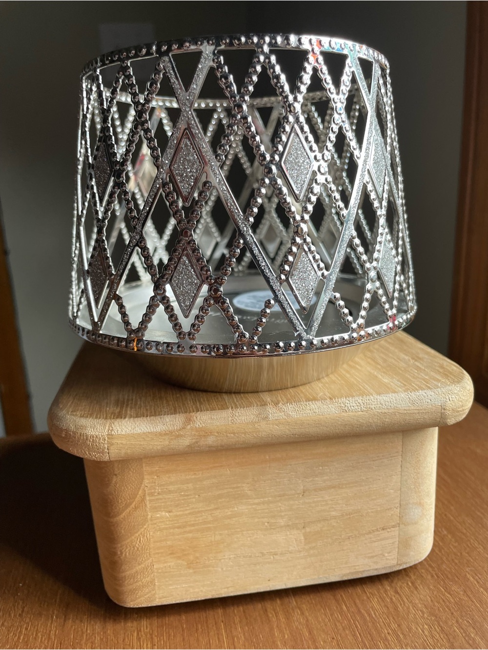 Bath and Body Works Rhinestone Glittery Lattice Argyle 3 Wick Candle Holder